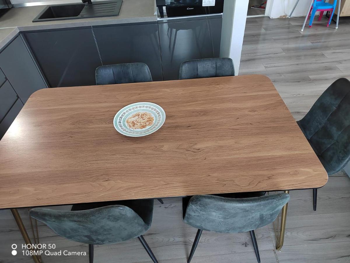 Angella Apartment Dugi Rat Zewnętrze zdjęcie