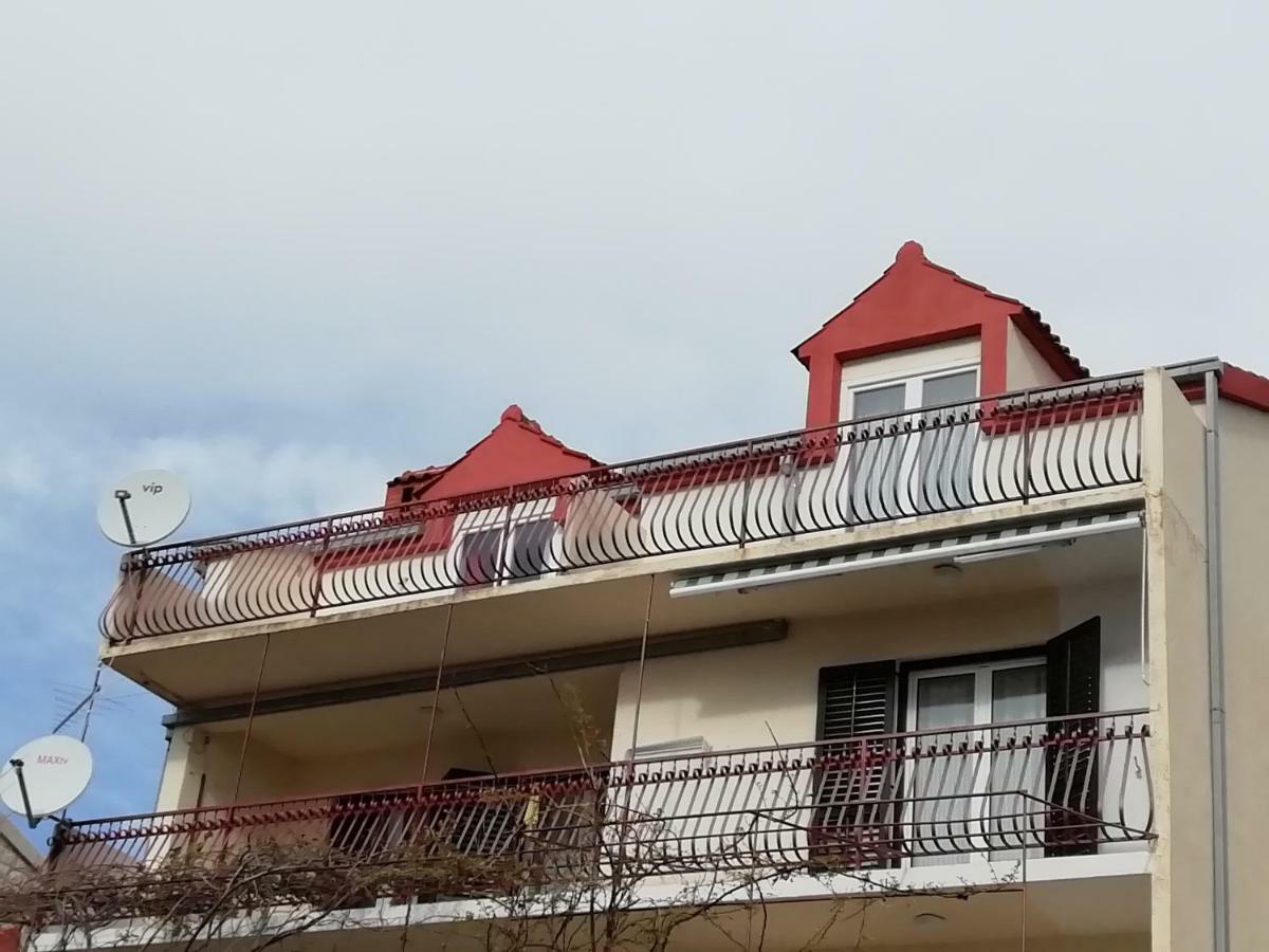 Angella Apartment Dugi Rat Zewnętrze zdjęcie