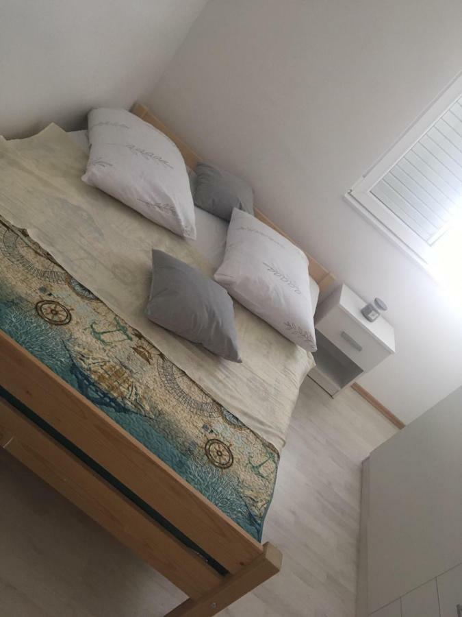 Angella Apartment Dugi Rat Zewnętrze zdjęcie